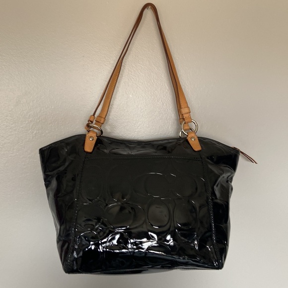 Coach F14663 Black Patent Leather Tote LG C Embossed blonde leather straps EUC - Picture 4 of 17